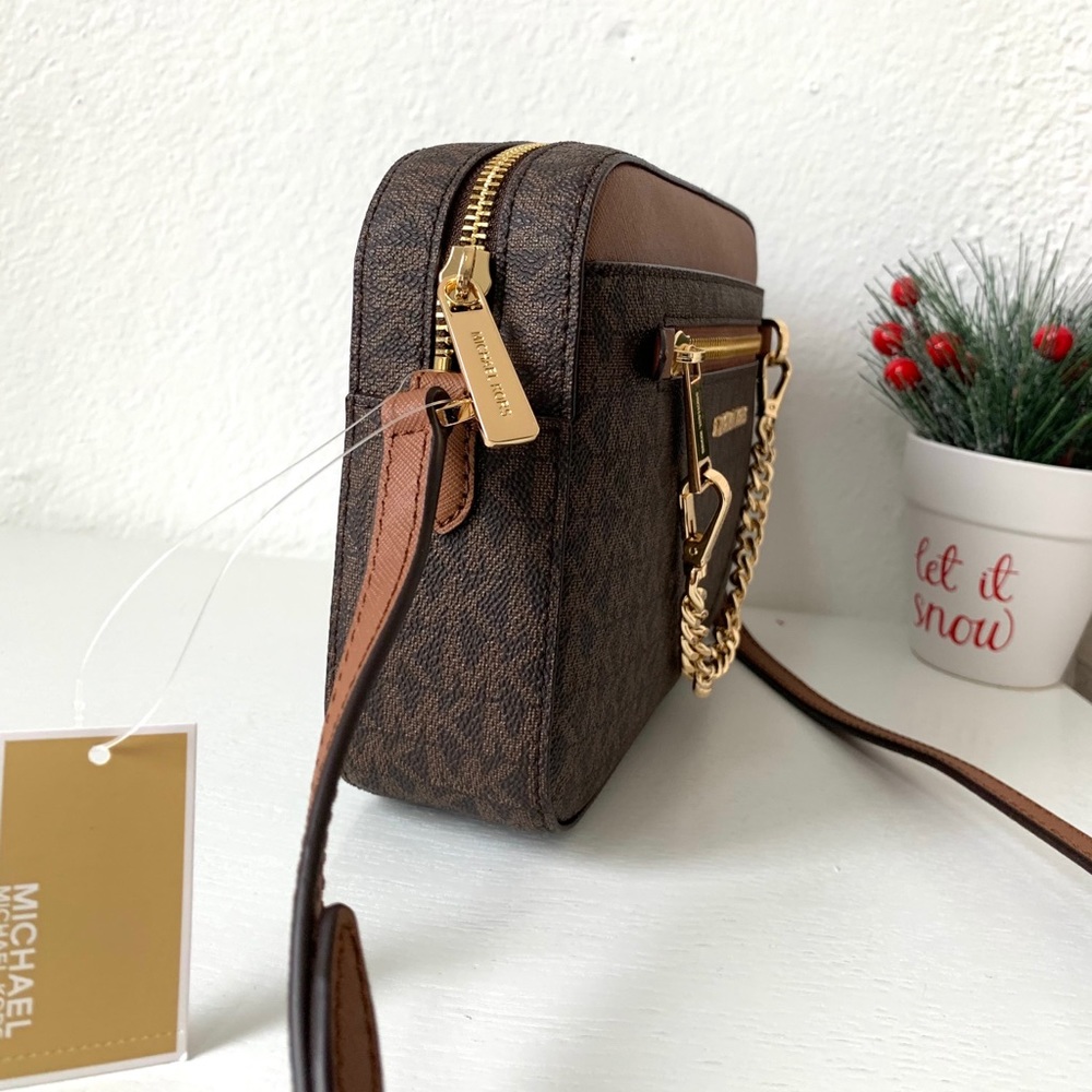 Michael Kors Jet Set LG EW Zip Xbody - Picture 2 of 8